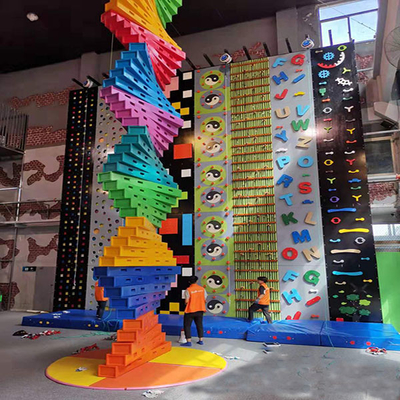 دیوار صخره نوردی پی وی سی پلاستیکی چند رنگ برای مرکز بازی داخلی